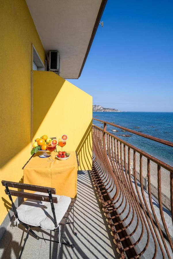 Loft Panorama Di Naxos Apartment จีอาร์ดีนี นักซอส ภายนอก รูปภาพ